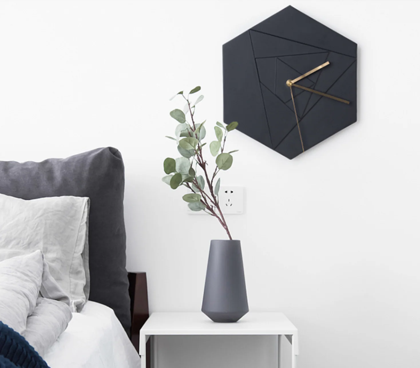 ALBAN Geometric Colour Style Pop Wall Clock - Image 2