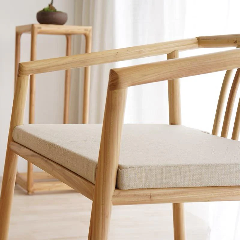 CARL LEONARDO Signature Chair - Image 3